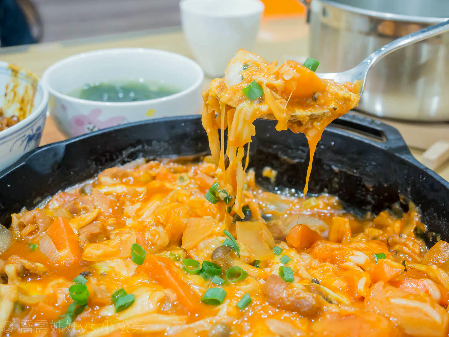 【料理紀錄】韓式辣炒春雞。韓國媽媽教的道地料理。簡單食譜。輕鬆上桌。 - 第1張圖