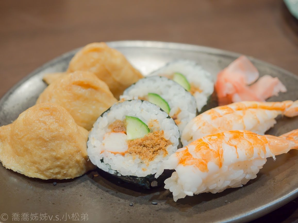 【花蓮】瑞穗火車站美食。竹村日式料理。平價好吃的壽司。新鮮生魚片。定食丼飯。炙燒鮭魚肚握壽司推薦必點