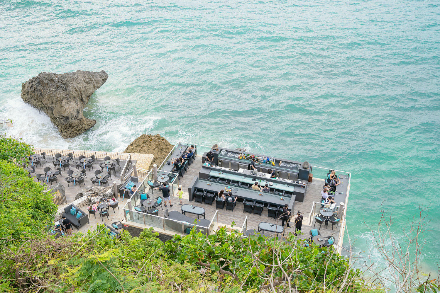 【峇里島】AYANA Rock Bar, BALI。無敵海景岩石酒吧。曾獲選全球最佳景觀酒吧 - 第9張圖