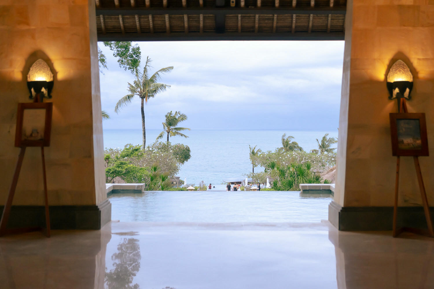 【峇里島】AYANA Rock Bar, BALI。無敵海景岩石酒吧。曾獲選全球最佳景觀酒吧 - 第2張圖