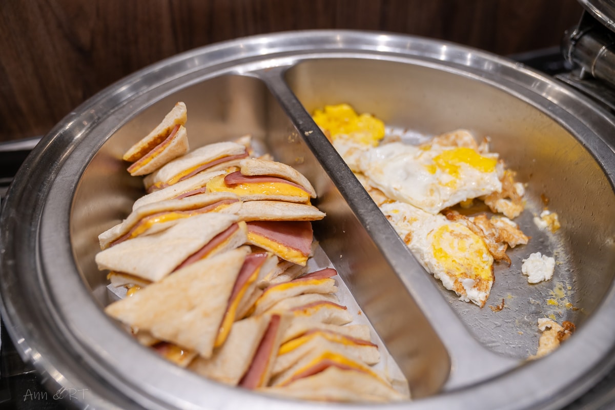【彰化】鹿港澄悅酒店。食尚玩家定點深度旅遊獎。步行就到老街!團購住宿券2大2小$3000。平日再享升等豪華家庭房。還有星級主廚鹿港特色早餐吃到飽! - 第65張圖