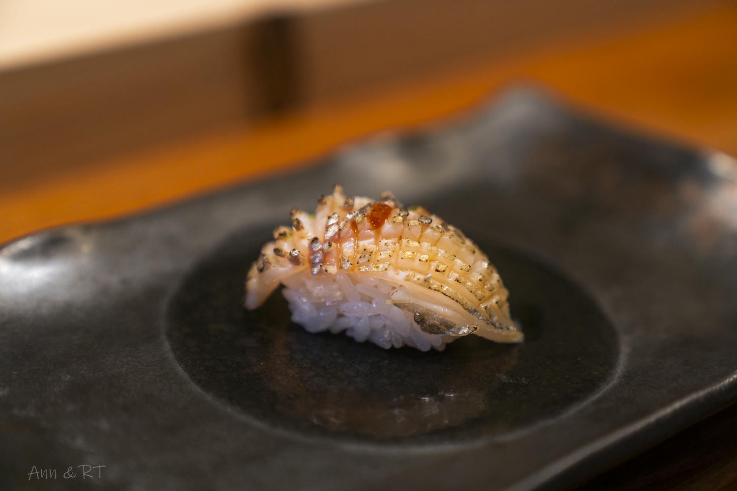 【台中】老饕私藏!味市お料理-鮨 割鮮。預約制無菜單日式料理。午晚各限定9席!享受尊榮卻不昂貴。套餐均一價$1600! - 第27張圖