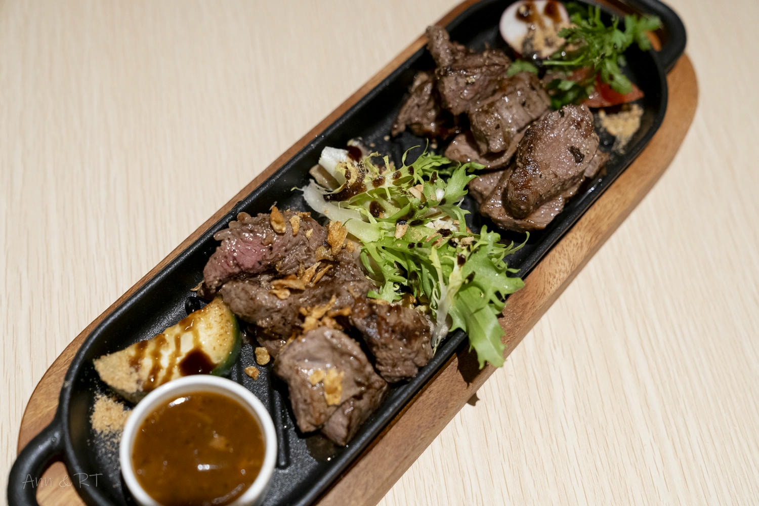 【台中】RUO .T. Teppanyaki 鐵板合菜料理 。2~4人中西式創意合菜,家庭聚餐新選擇。 - 第14張圖