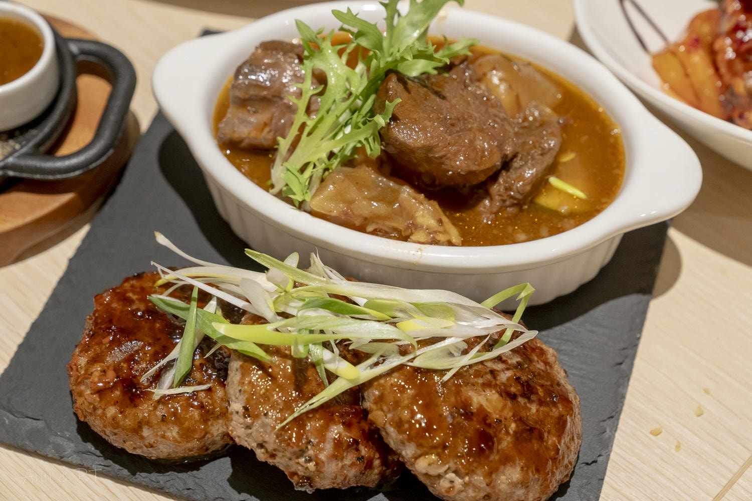 【台中】RUO .T. Teppanyaki 鐵板合菜料理 。2~4人中西式創意合菜,家庭聚餐新選擇。 - 第16張圖