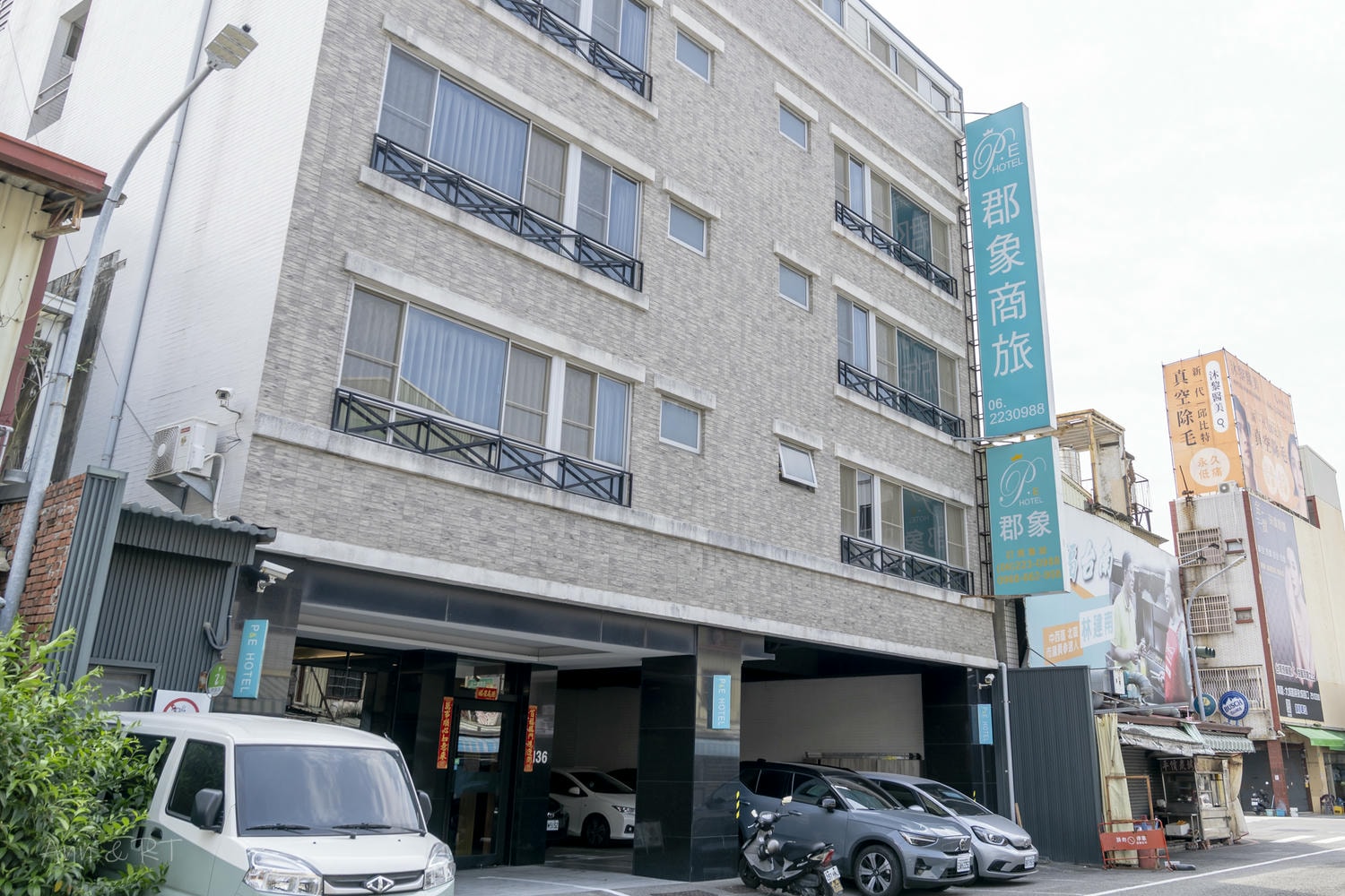 台南郡象商旅|台南中西區住宿推薦!免費停車。步行直達海安路、河樂廣場、國華街。吃喝玩樂超方便! - 第6張圖