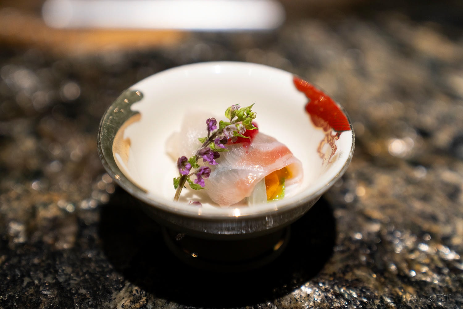 【台中】艾割烹。北屯全預約制日式無菜單料理(omakase)。十四席板前座位＋包廂