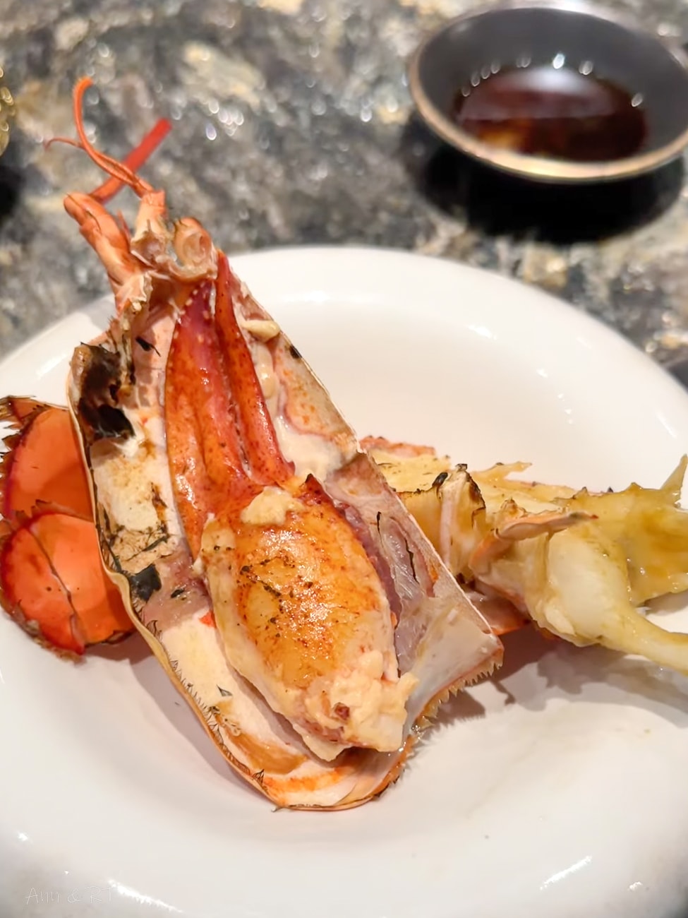 【台中】艾割烹。北屯全預約制日式無菜單料理(omakase)。十四席板前座位＋包廂