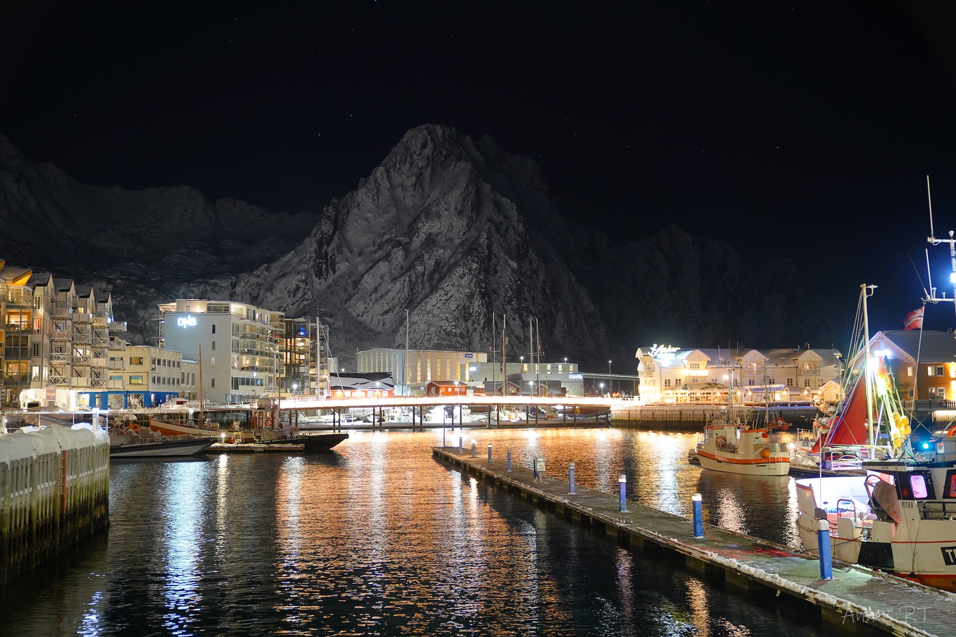 【挪威親子自由行】斯沃爾維爾住宿推薦。羅弗敦索恩飯店。Thon Hotel Lofoten。全挪威票選之最好吃早餐！